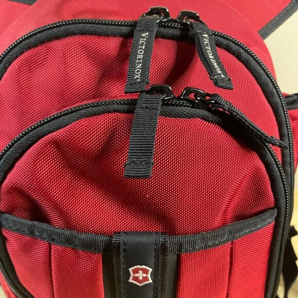 Victorinox Red Mini Backpack Travel Daypack Organizer Multi-Compartment main image 7